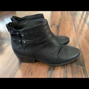 Baretraps Georgina ankle boot. Perfect condition!